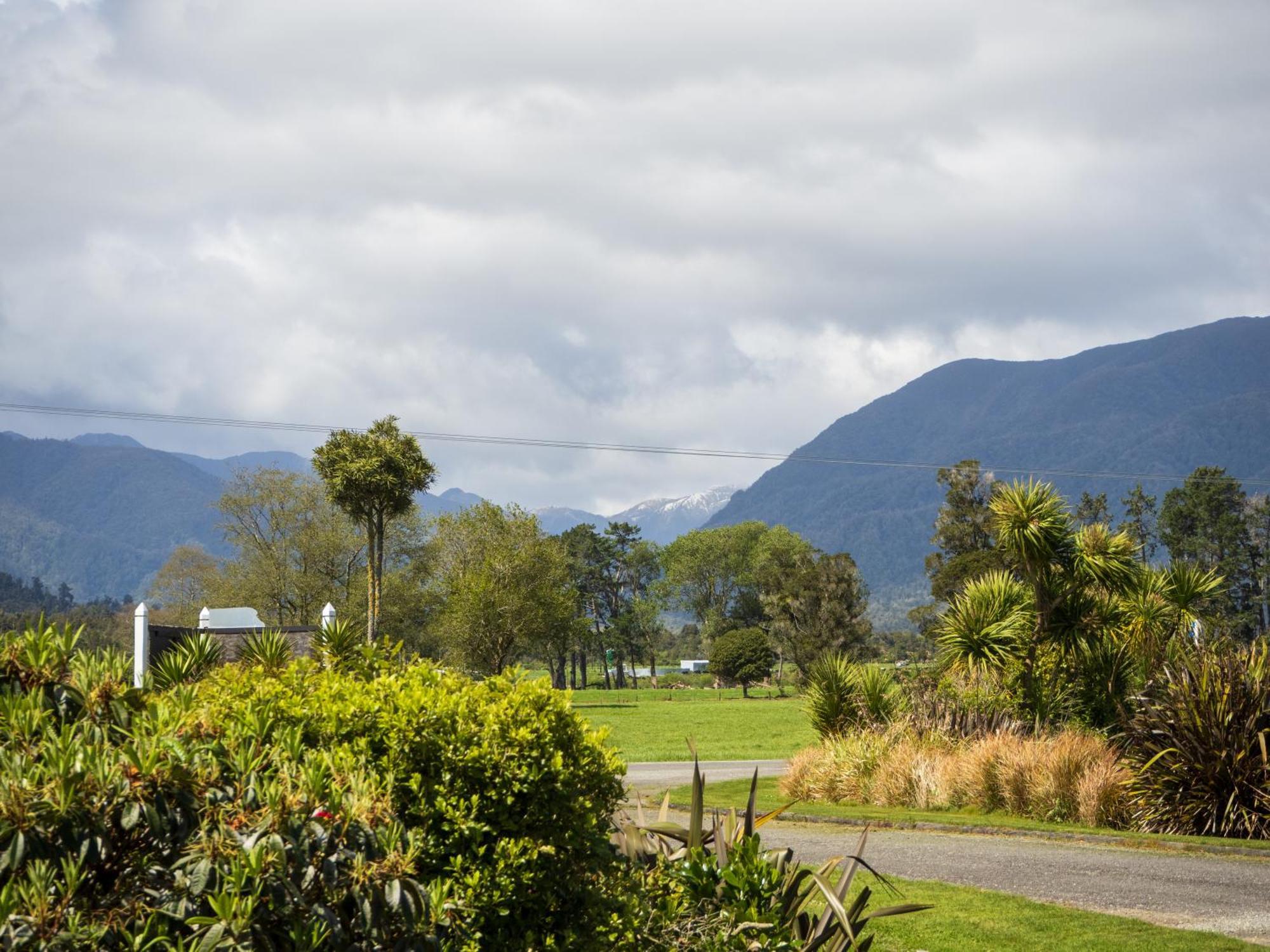 Karamea River Motels ภายนอก รูปภาพ